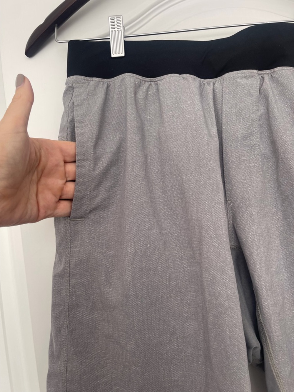 Lululemon Men’s T.H.E. Short 9” Lined Gray Size L Athletic Gym Training Shorts - Picture 4 of 9
